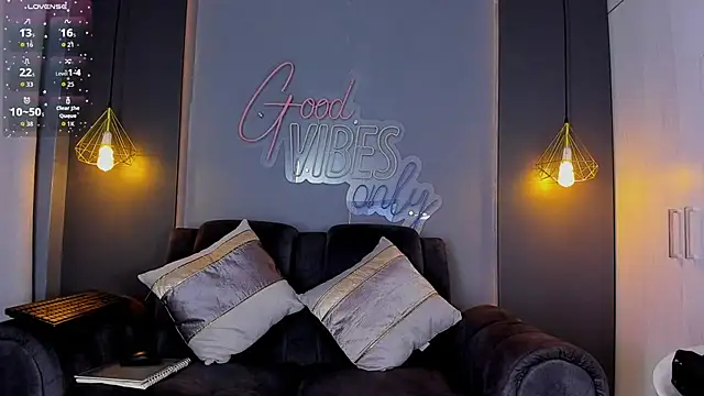 Snapshot of LOLIITA__LOVE chatting on 3, 12, 2025 LOLIITA LOVE online show from 3, 12, 2025