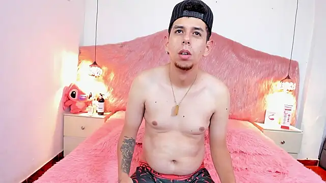 Derek and Skarlet online show from 18, 2, 2026