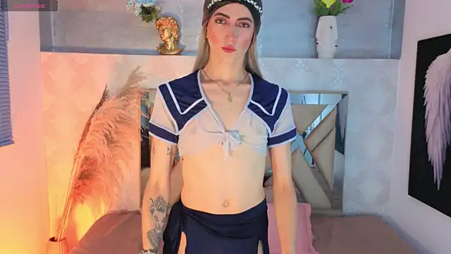 Snapshot of dominic_thailor chatting on 17, 6, 2026 dominic thailor online show from 17, 6, 2026