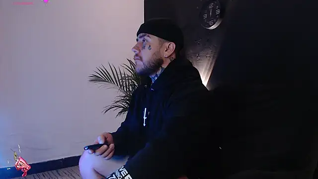 Snapshot of Ash_gusbig chatting on 15, 2, 2025 Ash gusbig online show from 15, 2, 2025