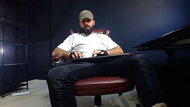 Snapshot of JackEthann chatting on 12, 12, 2024 JackEthann online show from 12, 12, 2024