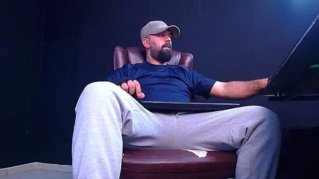 Snapshot of JackEthann chatting on 10, 9, 2025 JackEthann online show from 10, 9, 2025