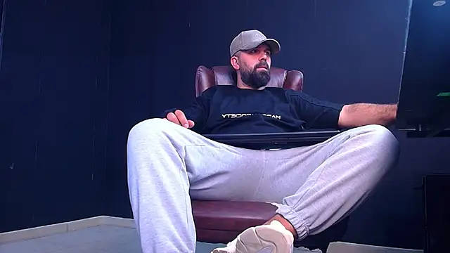Snapshot of JackEthann chatting on 11, 9, 2025 JackEthann online show from 11, 9, 2025