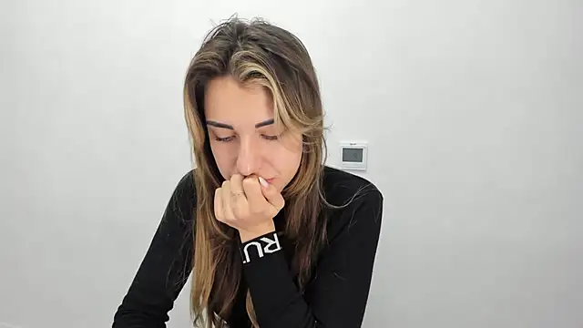 Summmmersky online show from 25, 1, 2025