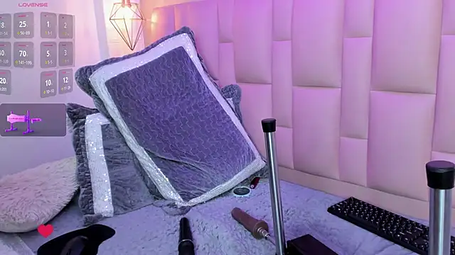 Abbyadams online show from 6, 3, 2026