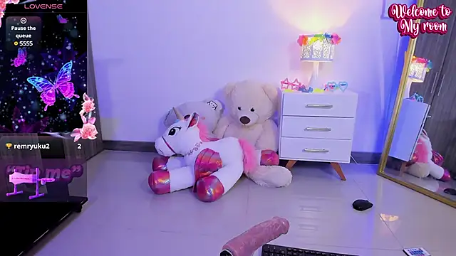 SheilaSmiith online show from 5, 3, 2025