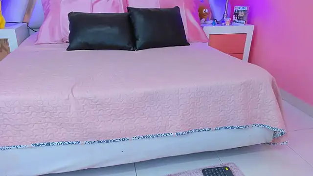 AnngelaSkye online show from 17, 1, 2025