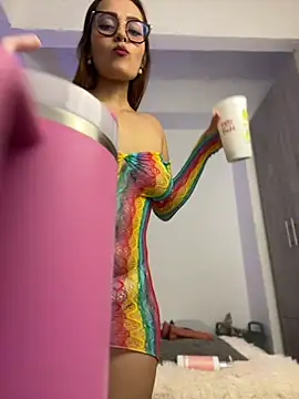 Miss-Abbii online show from 17, 12, 2024