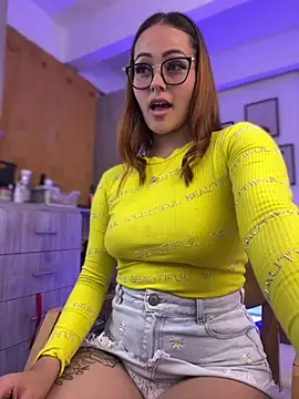 Miss-Abbii online show from 15, 2, 2025