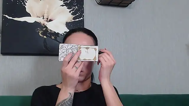 IzabelllNoir online show from 12, 2, 2026