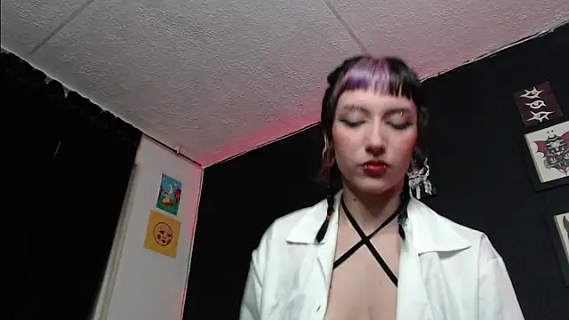 Snapshot of niakat_ chatting on 17, 1, 2025 niakat online show from 17, 1, 2025