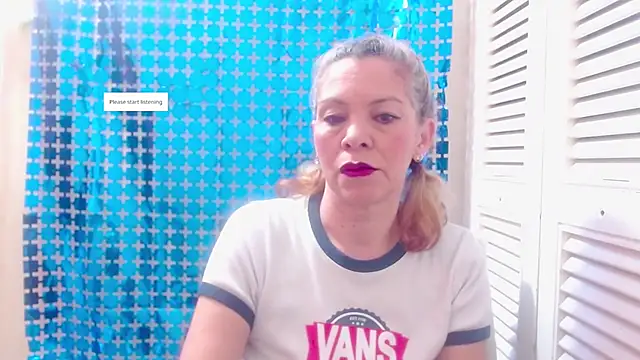 Snapshot of electra-mommy chatting on 23, 11, 2025 electra-mommy online show from 23, 11, 2025