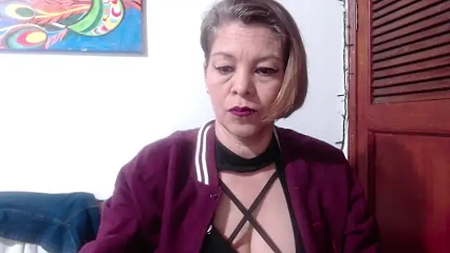 Snapshot of electra-mommy chatting on 14, 7, 2026 electra-mommy online show from 14, 7, 2026