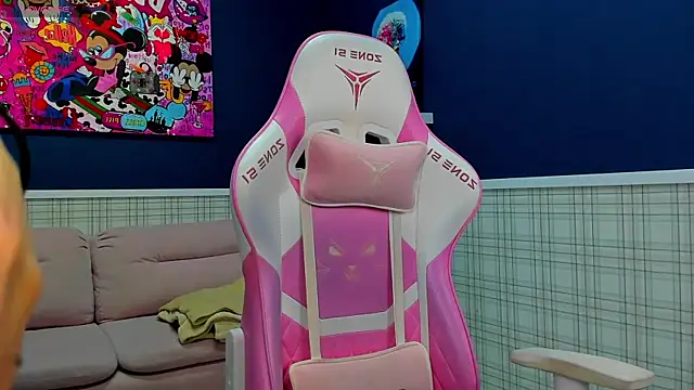 Snapshot of Angel_Sapphire_ chatting on 6, 12, 2024 Angel Sapphire online show from 6, 12, 2024