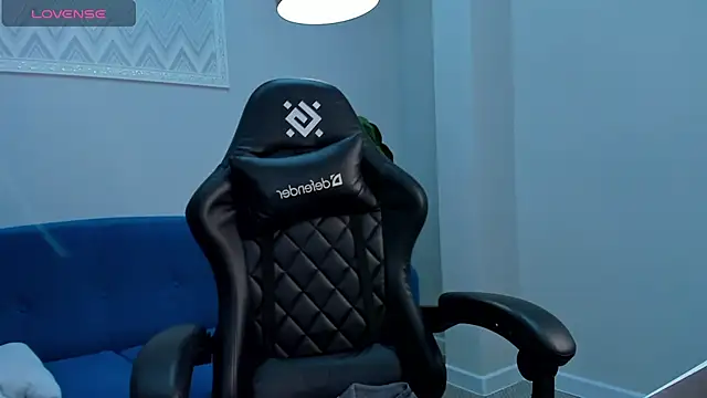 Snapshot of Angel_Sapphire_ chatting on 2, 3, 2025 Angel Sapphire online show from 2, 3, 2025