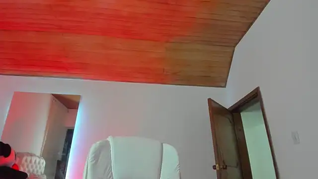 AtheneaRossi online show from 28, 2, 2025