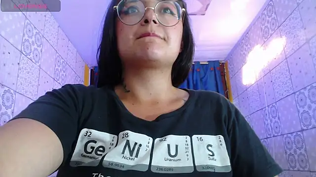 vitoria23  online show from 5, 3, 2025