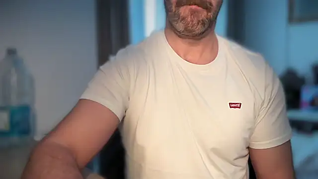 Mr Beef online show from 5, 4, 2026