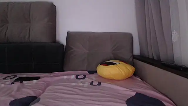  JustmeHere  online show from 24, 9, 2025