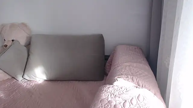  JustmeHere  online show from 15, 12, 2025