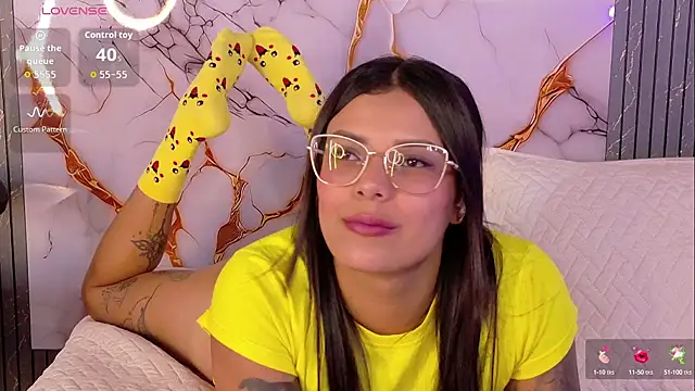 Snapshot of Shasa_8 chatting on 2, 10, 2025 Shasa 8 online show from 2, 10, 2025