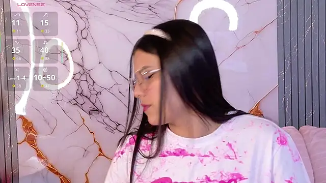 Snapshot of Shasa_8 chatting on 26, 11, 2025 Shasa 8 online show from 26, 11, 2025