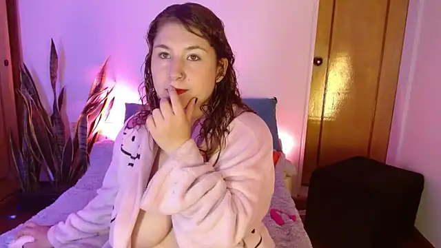 Snapshot of kittycatw chatting on 25, 9, 2025 kittycatw online show from 25, 9, 2025