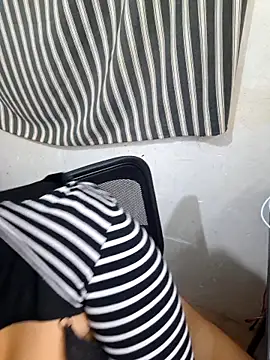 Snapshot of Derry_Cooper chatting on 29, 11, 2025 Derry Cooper online show from 29, 11, 2025