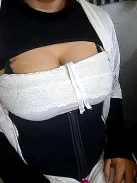 Derry Cooper online show from 30, 3, 2026