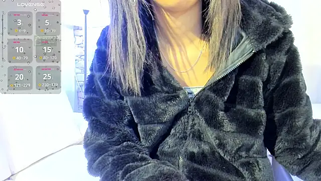 Snapshot of Mikeyla-Russo chatting on 12, 2, 2025 Mikeyla-Russo online show from 12, 2, 2025
