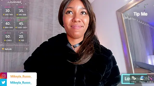 Snapshot of Mikeyla-Russo chatting on 14, 2, 2025 Mikeyla-Russo online show from 14, 2, 2025