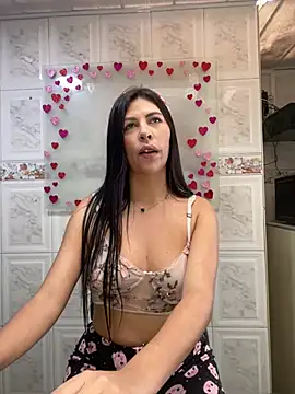 Snapshot of Alanna_atm_ chatting on 15, 2, 2025 Alanna atm  online show from 15, 2, 2025