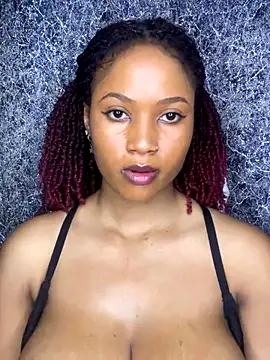 Snapshot of chocogirl01 chatting on 1, 10, 2025 chocogirl01 online show from 1, 10, 2025