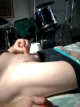 Snapshot of iambradz chatting on 15, 10, 2025 iambradz online show from 15, 10, 2025