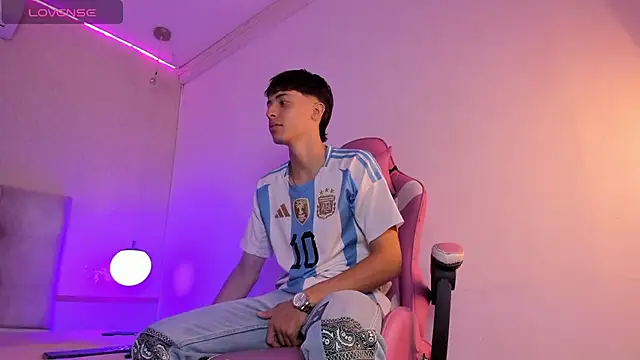 AlessandroDybala online show from 28, 1, 2025