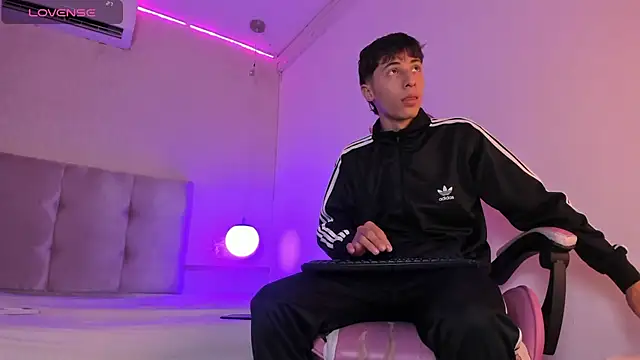 AlessandroDybala online show from 2, 2, 2025