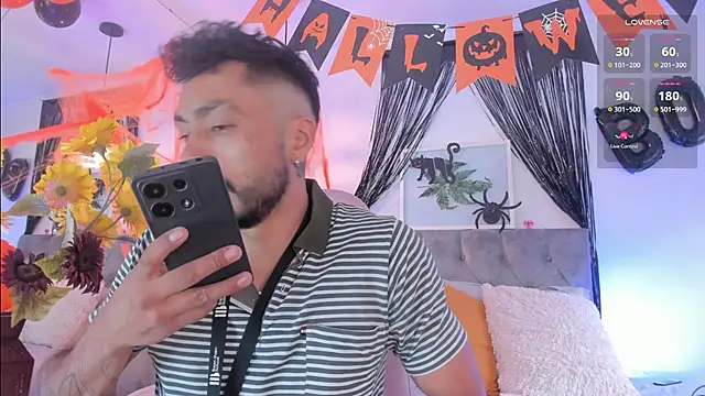 Tom cooper  online show from 16, 10, 2025