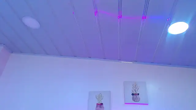 Snapshot of candy_lux_ chatting on 29, 4, 2026 candy lux online show from 29, 4, 2026