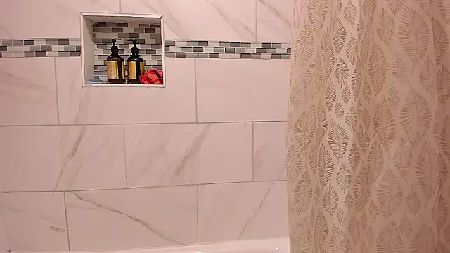 yiauana online show from 25, 3, 2026