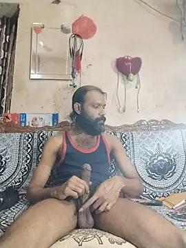 Snapshot of BadBoySmoker7070 chatting on 8, 10, 2025 BadBoySmoker7070 online show from 8, 10, 2025