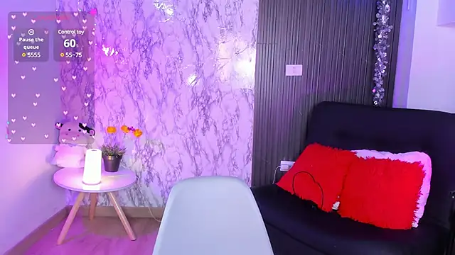 chloe blue online show from 28, 1, 2025