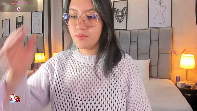 Snapshot of sweet--emily chatting on 15, 12, 2024 sweet--emily online show from 15, 12, 2024