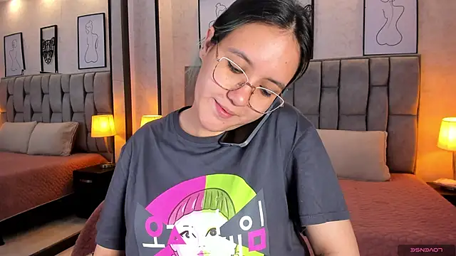 Snapshot of sweet--emily chatting on 27, 12, 2024 sweet--emily online show from 27, 12, 2024