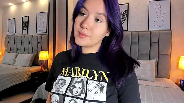 Snapshot of sweet--emily chatting on 31, 12, 2024 sweet--emily online show from 31, 12, 2024