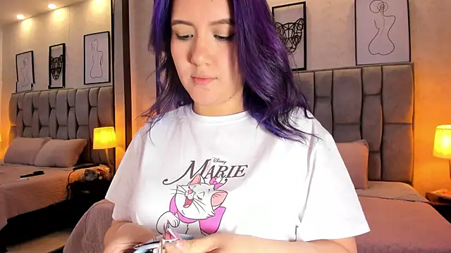 Snapshot of sweet--emily chatting on 5, 1, 2025 sweet--emily online show from 5, 1, 2025