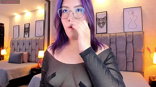 Snapshot of sweet--emily chatting on 18, 1, 2025 sweet--emily online show from 18, 1, 2025