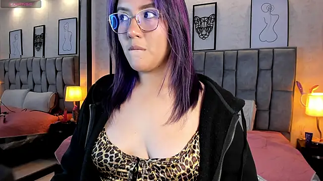 Snapshot of sweet--emily chatting on 5, 2, 2025 sweet--emily online show from 5, 2, 2025
