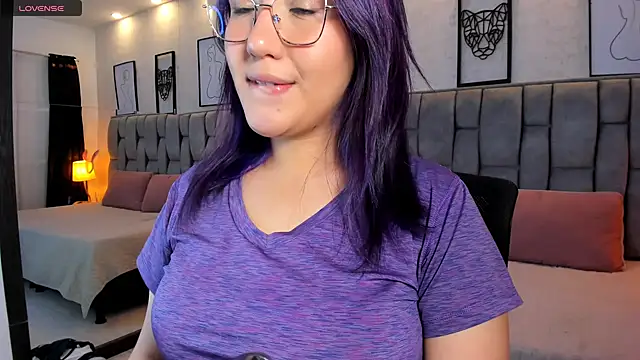 Snapshot of sweet--emily chatting on 13, 2, 2025 sweet--emily online show from 13, 2, 2025