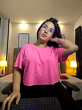 Snapshot of sweet--emily chatting on 23, 2, 2025 sweet--emily online show from 23, 2, 2025