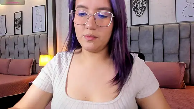 Snapshot of sweet--emily chatting on 1, 3, 2025 sweet--emily online show from 1, 3, 2025